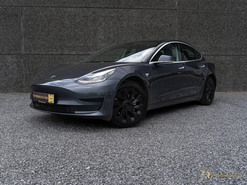 Tesla Model 3 l St+ l Grey l 21% BTW Incl.