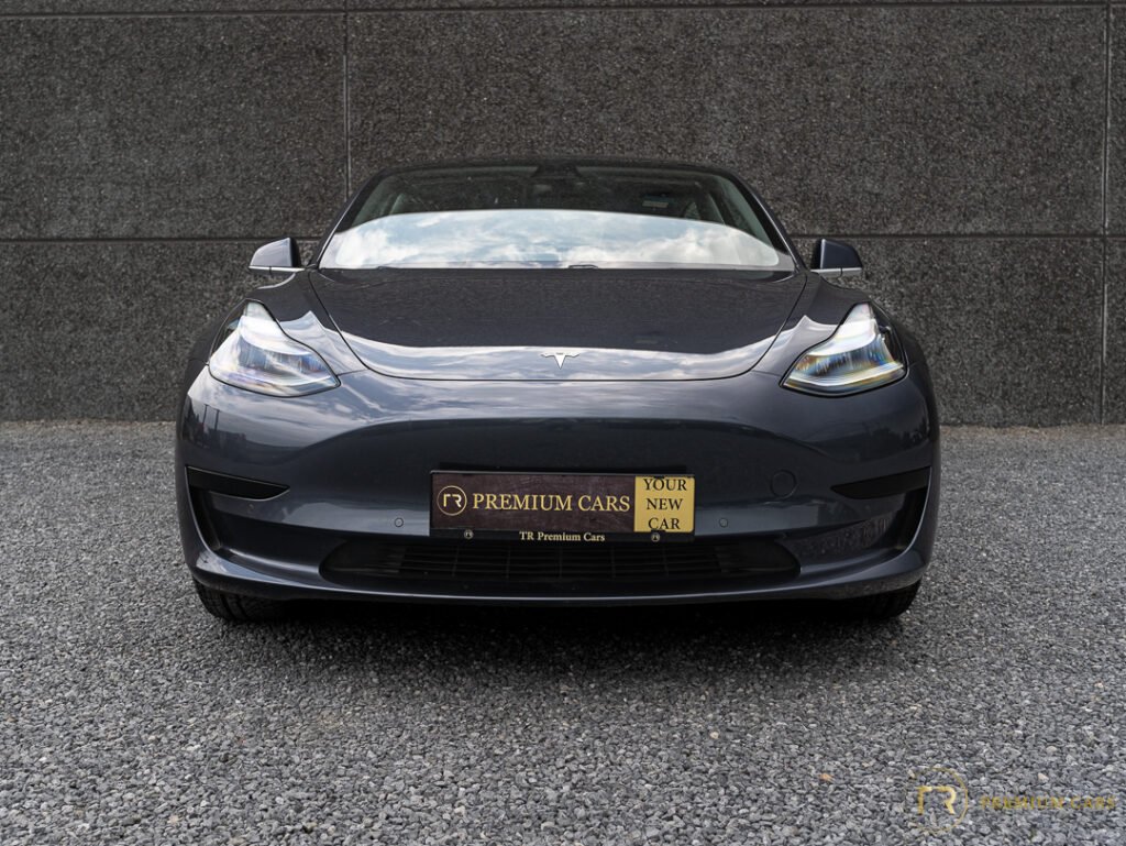 Tesla Model 3 l St+ l Grey l 21% BTW Incl.