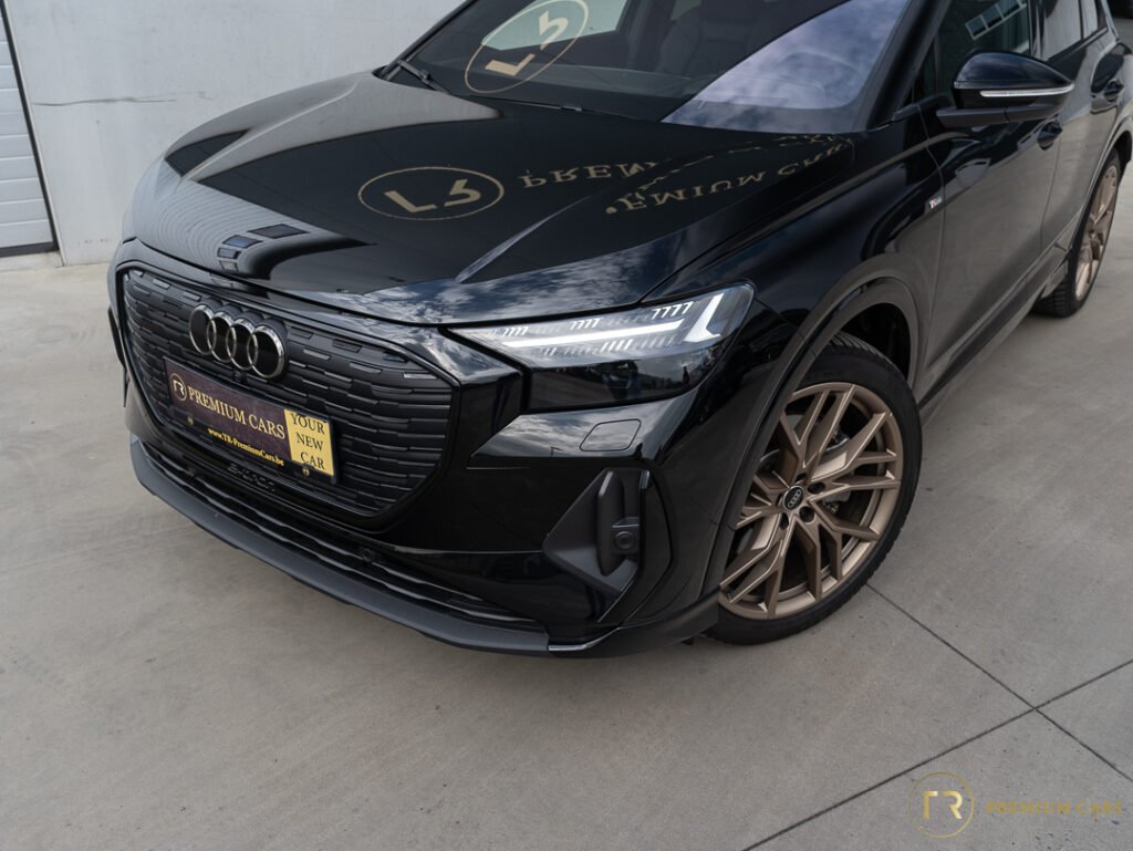 Audi Q4 E-Tron 45 l S-Line l Full Option!