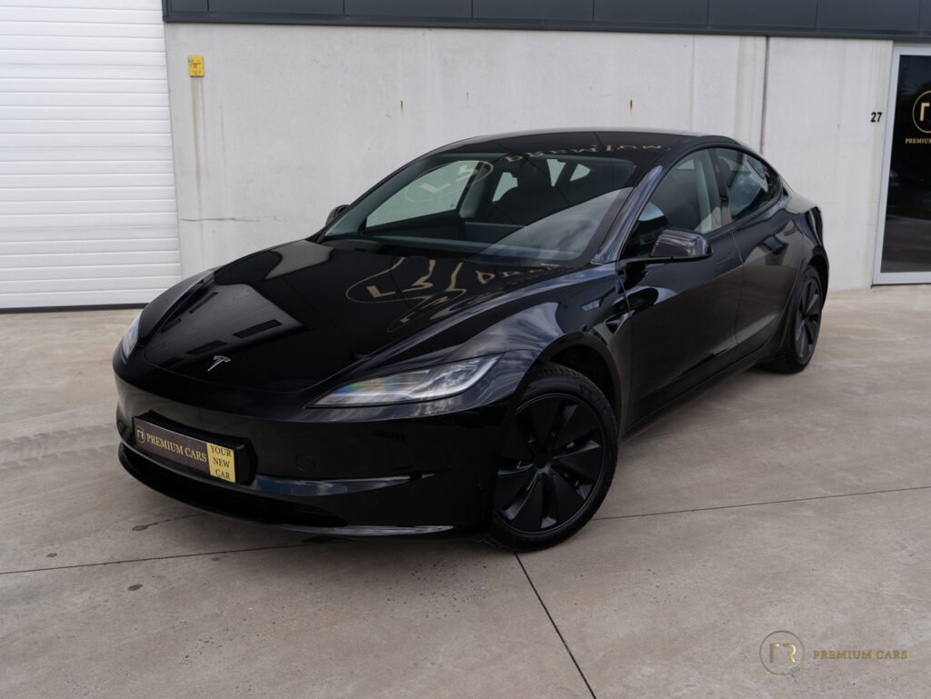 Tesla Model 3 l Highland l Long Range l Tow Pack